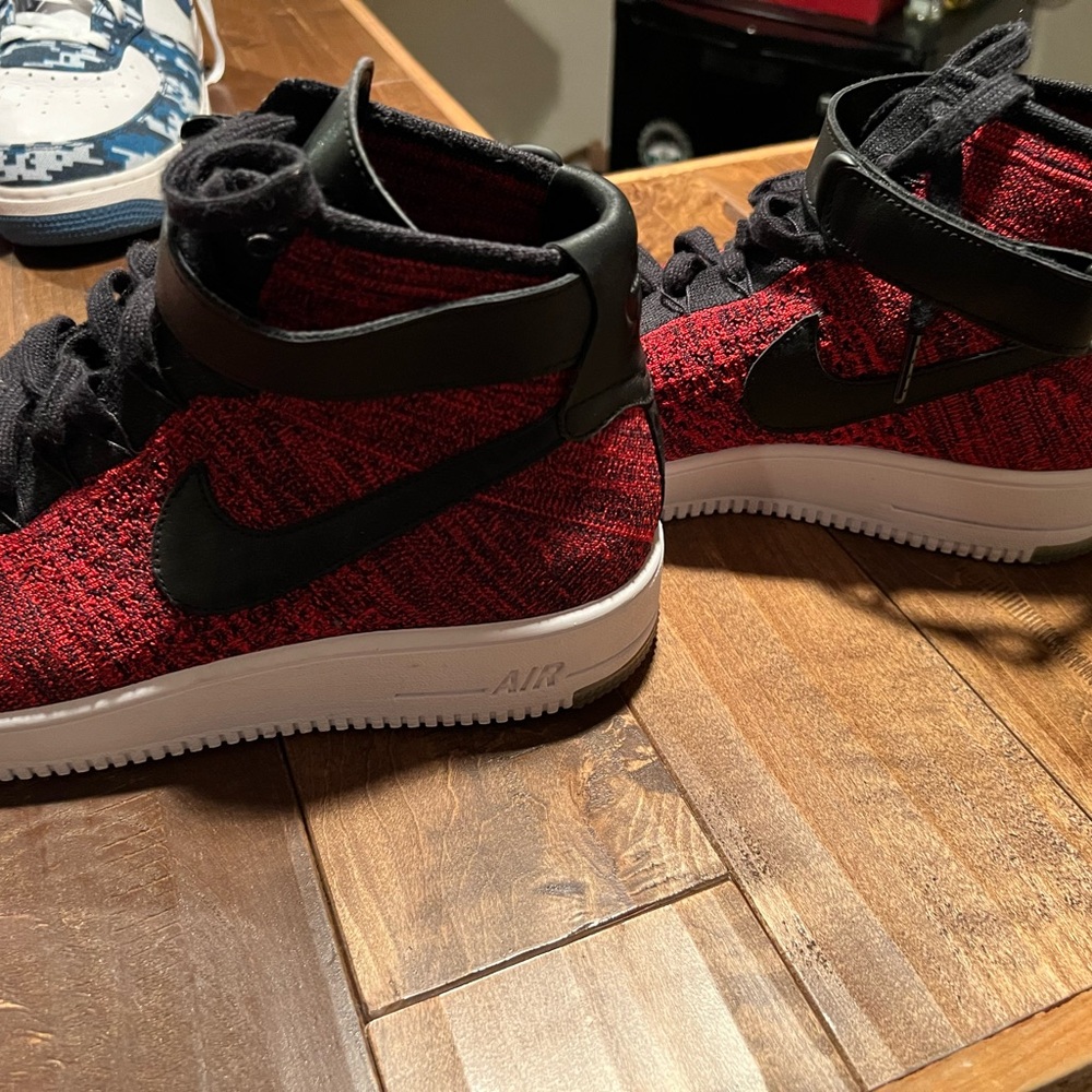 Nike Air Force One Flyknit Mid